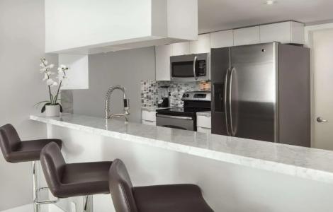 DoubleTree by Hilton Grand Biscayne Bay - 38