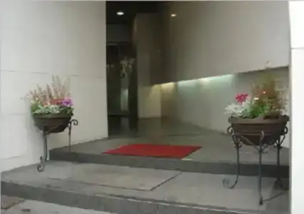 Grampus Inn Osaka - 10