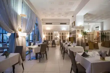 Hôtel Vacances Bleues Royal Westminster - 18