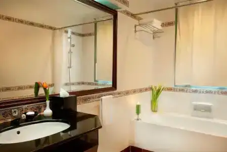Diamond Westlake Suites - 63