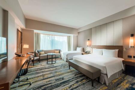 Hilton - 4