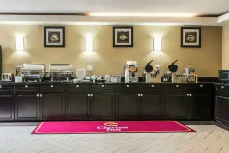 Best Western North - 23
