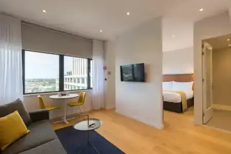 Premier Suites Plus Rotterdam - 20