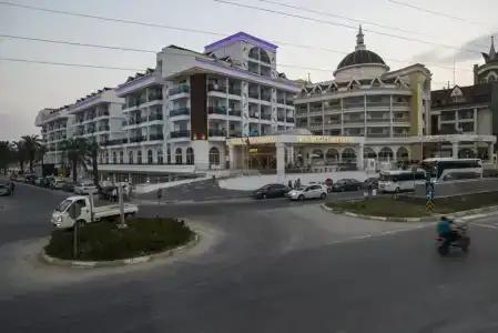 Palm World Side Resort & SPA - 9