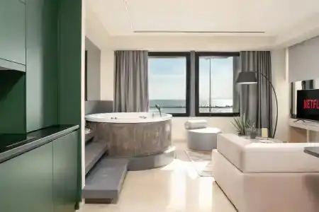 Sea & the City - 219