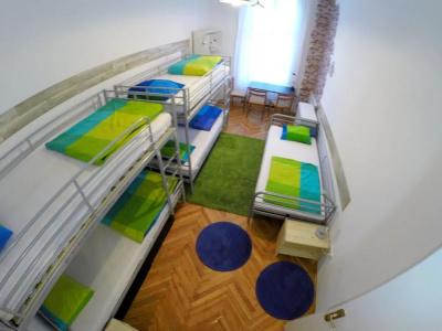 Friends Hostel & - 14
