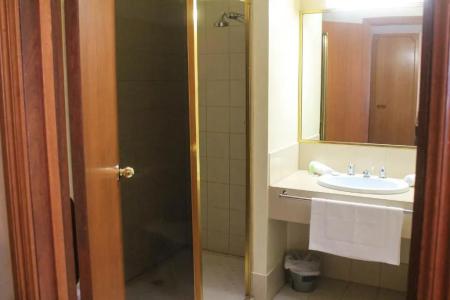St Georges Motor Inn - 108