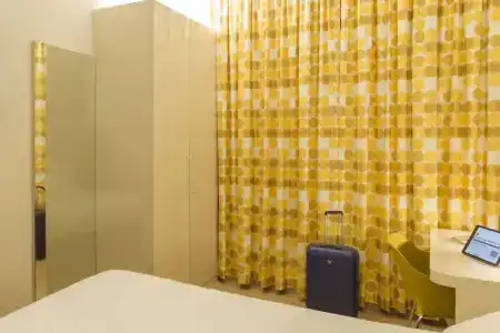 b&b - 9