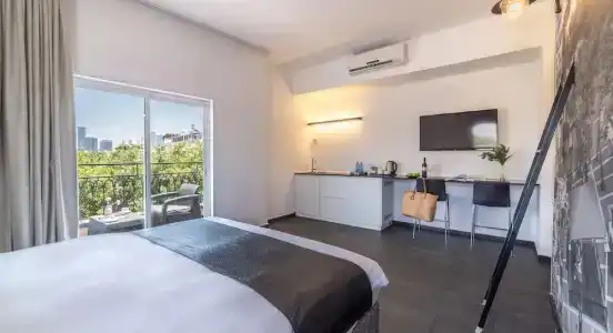 Dizengoff Avenue Boutique - 89