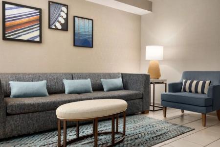 Holiday Inn & Suites, An Ihg - 122