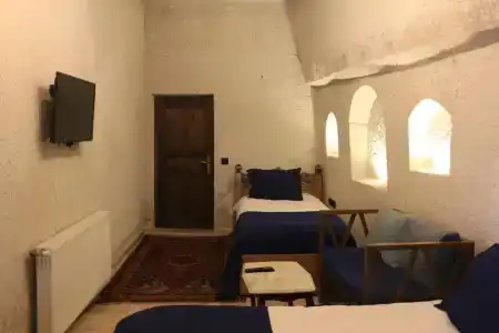 Elite Cave Suites - 14