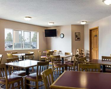 Rodeway Inn - 24