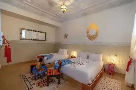 Riad Diana - 16
