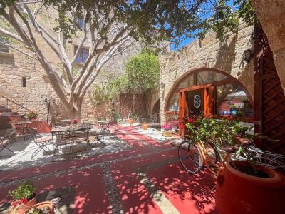 Avalon Boutique Suites - 17