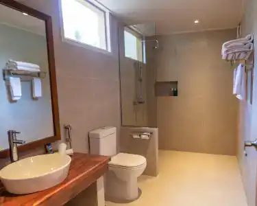 Meeru Island Resort & Spa - 14