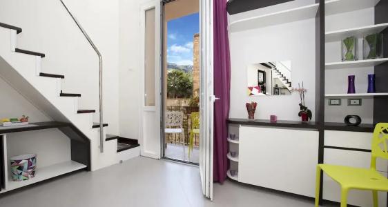 Sorrento Flats - 70