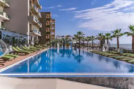 Pinea Resort & Spa - 11