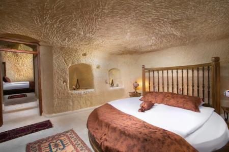 Romantic Cave - 21