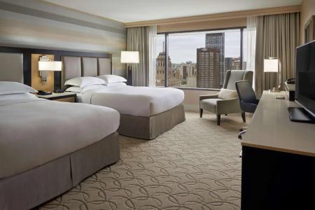Hilton - 65