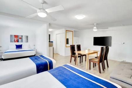 Montego Mermaid Beach - 36