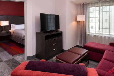 Staybridge Suites - - 34