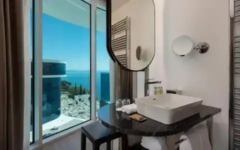 Hilton Rijeka Costabella Beach Resort And Spa - 54