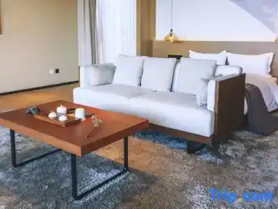 Erhai Lake Seclusive Life - 98
