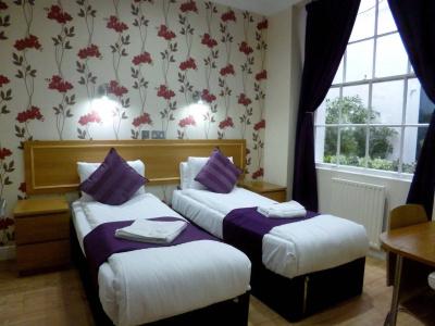 Cardiff - 3