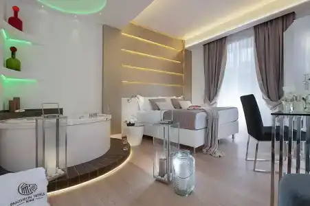 Vatican Style Suite - 24