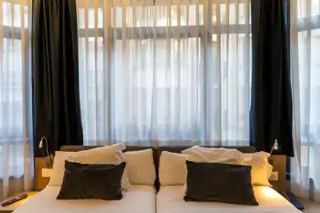 Lux Santiago - 37