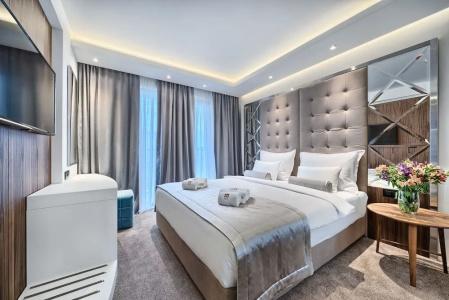 Time Boutique - 1