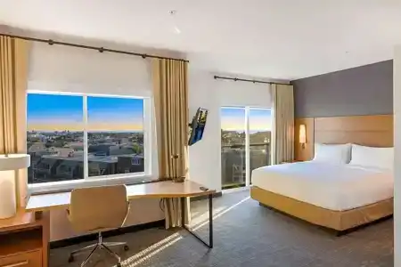 Marina del Rey Marriott - 59