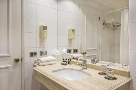 Park Plaza Bonaparte Boutique - 43
