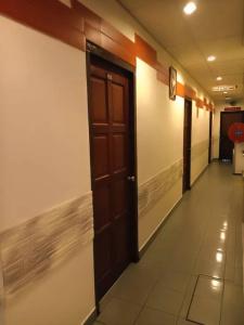 City Inn - 10