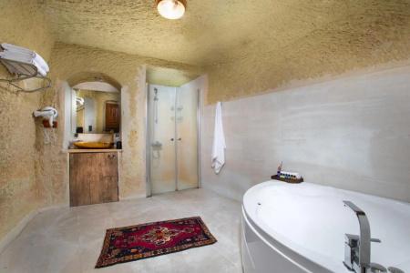 Romantic Cave - 6