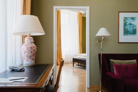 Louisa's Place - 182