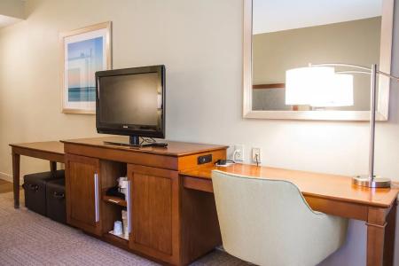 Hampton Inn Charleston-Daniel Island - 66