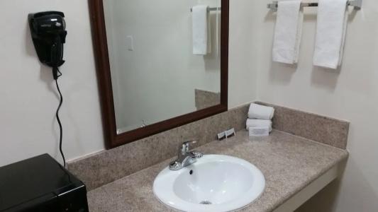 Pepper Tree Boutique Kitchen Studios - Anaheim - 25