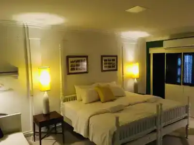 Bed in Town - 37