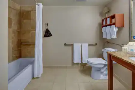 Hampton Inn Miami-Coconut Grove/Coral Gables - 51