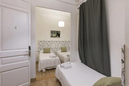 Ally's Bed&Breakfast, - 28