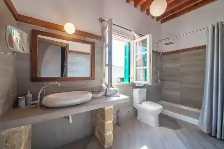 Saint Artemios and Oriental Suites - 55