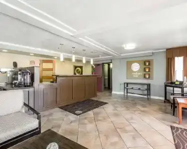 Comfort Inn & Suites Beach - 26