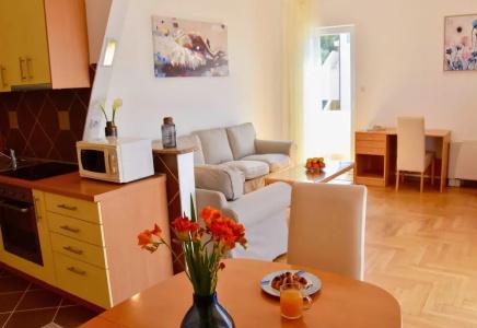 Pervanovo with Free Parking - 90