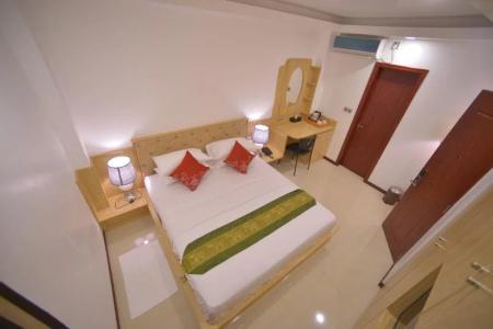 Hathaa Beach Maldives - 13