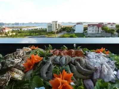 Halong Palace - 26