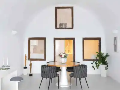 Astra Suites - 110