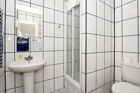 Chelsea Guest House - 23
