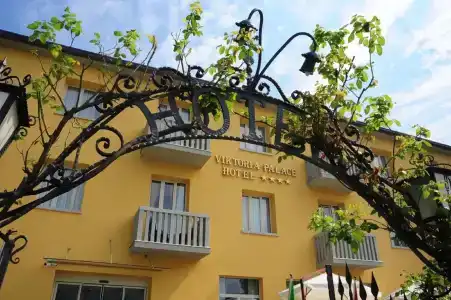 Viktoria Palace - 33