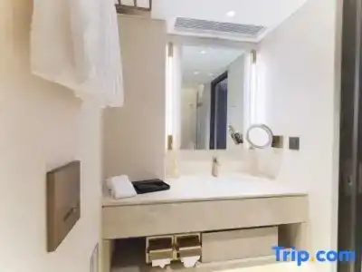 The Bauhinia - Central - 67